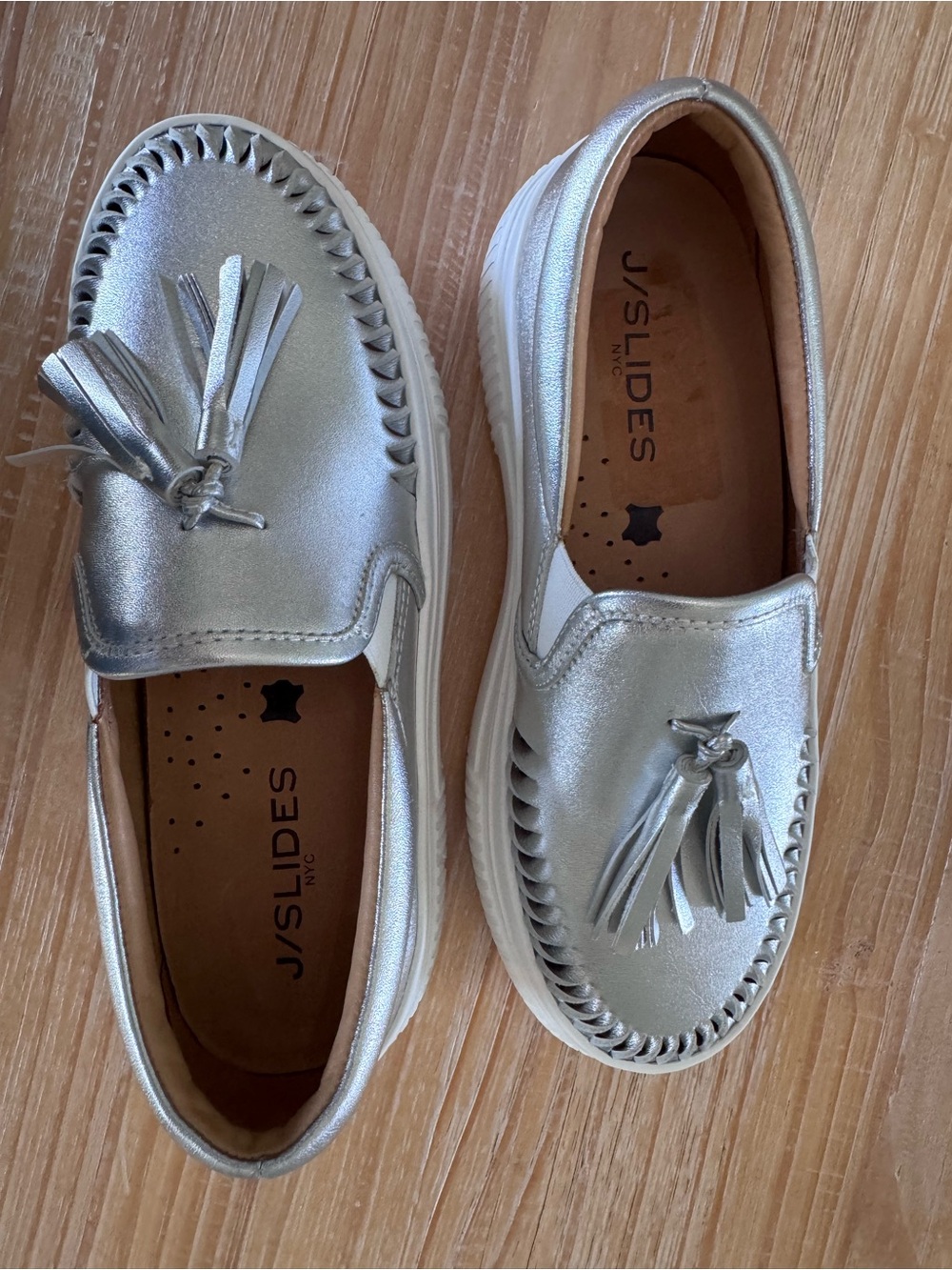 J/SLIDES Kids Metallic Silver Tassel Slip-On Moccasins